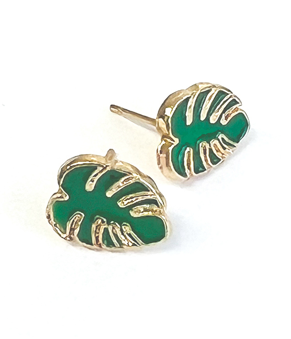Summer theme epoxy earring - giant leaf