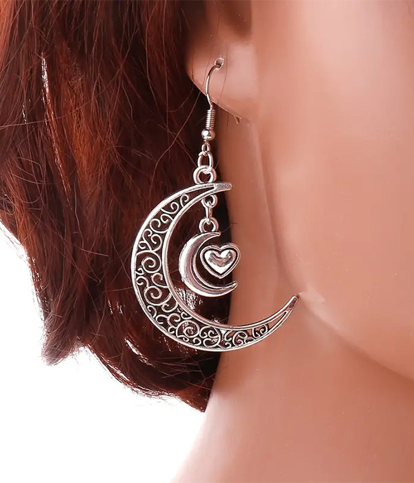 Retro metal filigree moon dangle earring