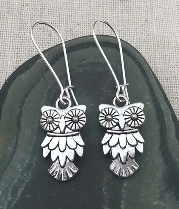 Vintage owl earring