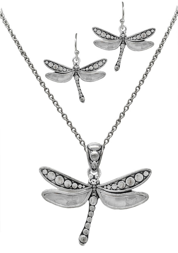 Garden theme dragonfly necklace set