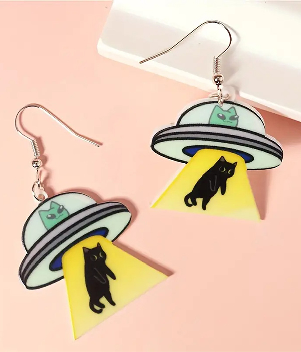 Ufo and cat earring