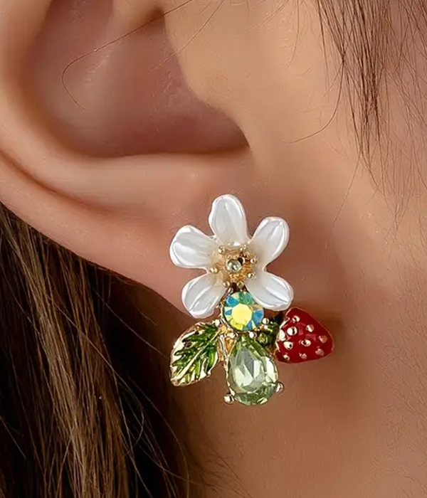 Flower and strawberry earring