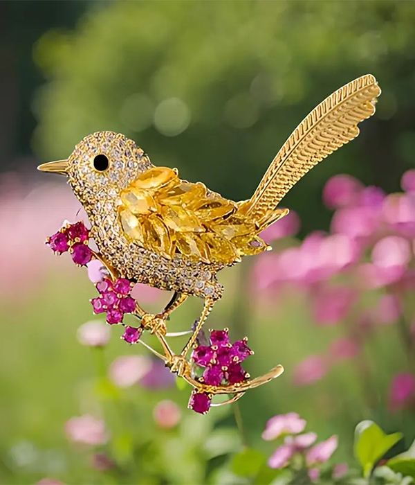 Crystal magpie bird brooch