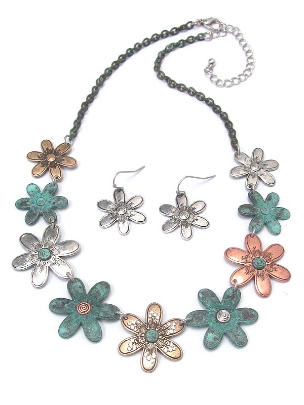 Multi flower link necklace set