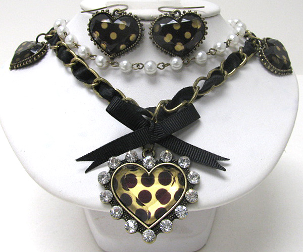 Designer style multi heart and ribbon deco necklace earring set