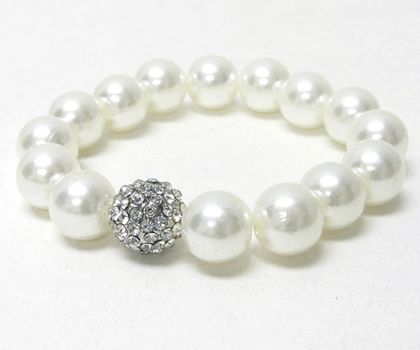 Crystal ball accent multi pearl link stretch bracelet