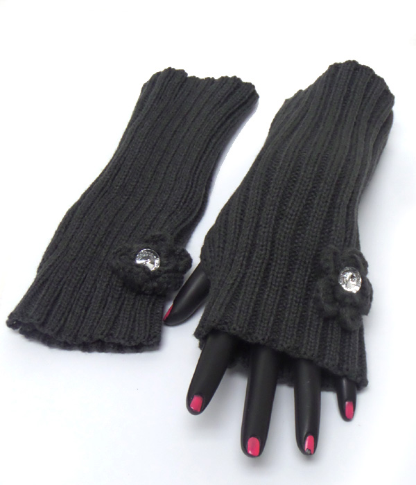 Flower knit open fingertip glove