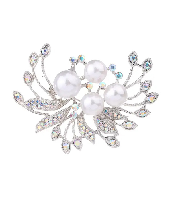 Pearl flower brooch