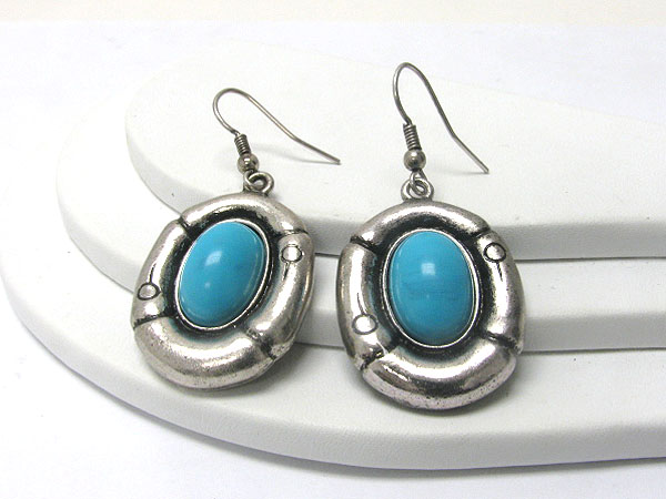 Oval shape turquoise and metal earring