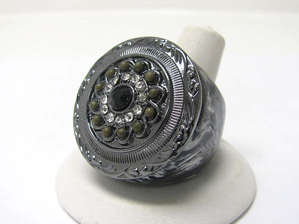 Crystal and beads deco round texturee metal formica ring