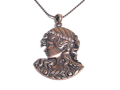 Female deity face pendent necklace