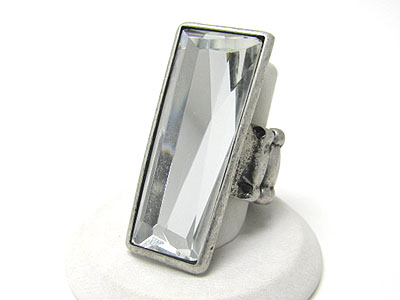 Facet long rectangle glass stone stretch ring