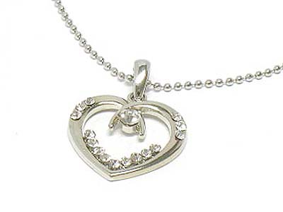 Crystal deco heart pendant necklace 