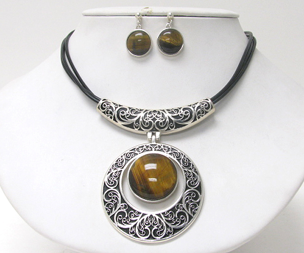 Natural stone and textured casting metal necklace earring set