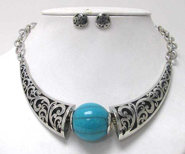 Turquoise stone and casting metal bar choker set