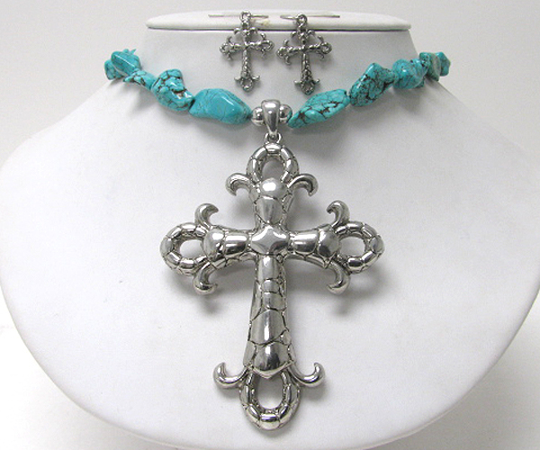 Large cross pendant chunky natural shape turquoise stone link necklace earring set