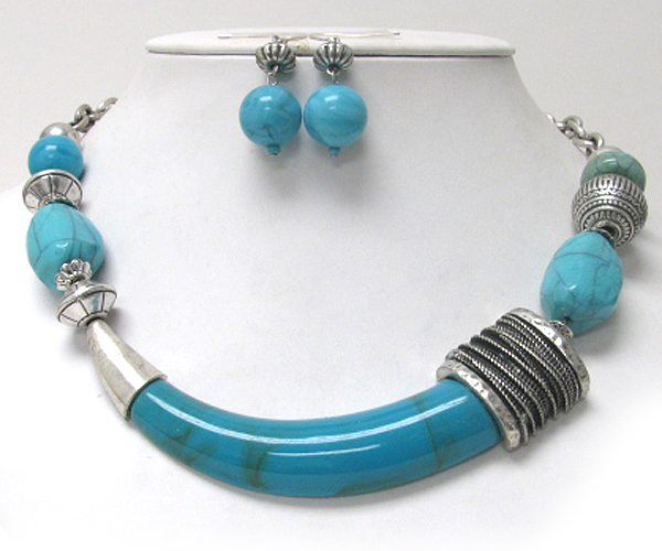 Turquoise stone and textured metal  link necklace earring set 