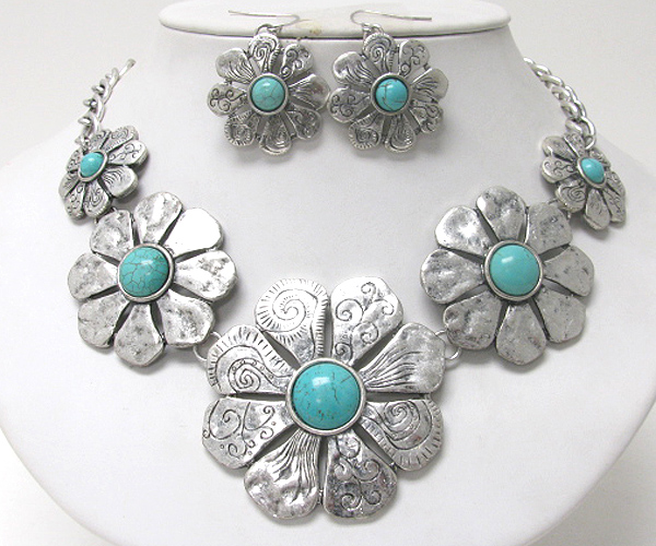 Five gradual turquoise stone deco metal flower link necklace earring set