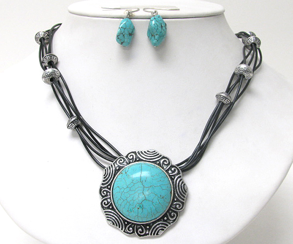 Round turquoise stone and metal textured pendant necklace earring set