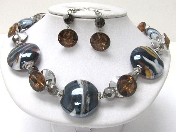 Murano glass faceted bead neckalce earring set