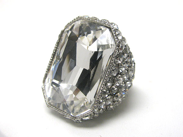 Facet glass rectangle and crystal side puffy stretch ring