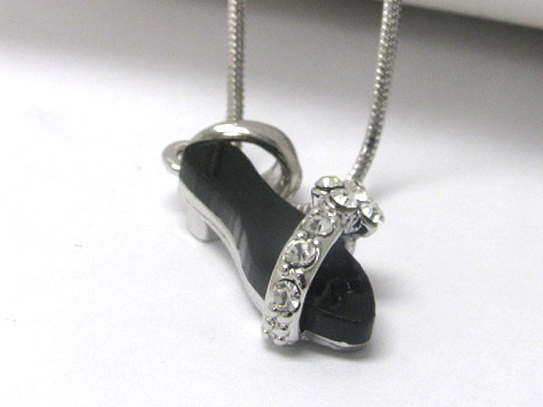 Made in korea whitegold plating crystal and onyx acryl deco sandal pendant necklace