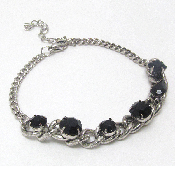 Crystal accent on chain bracelet