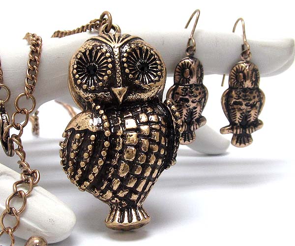 Crystal eye owl puffy metal textered pendant long necklace earring set