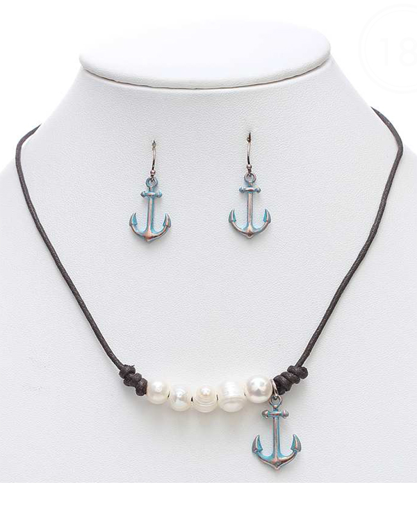 Freshwater pearl and anchor necklace set