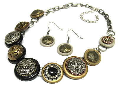 Multi metal deco button link necklace set