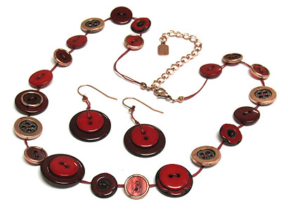 Multi button link fashion necklace and earring set