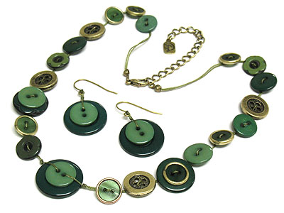 Multi button link fashion necklace and earring set