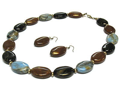 Natural stone look painted acrylic bead necklace set