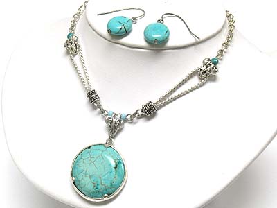 Round turquoise stone pendant necklace and earring set