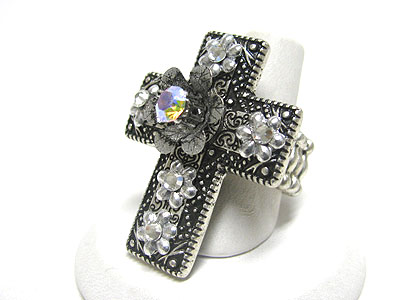 Crystal deco antique cross stretch ring