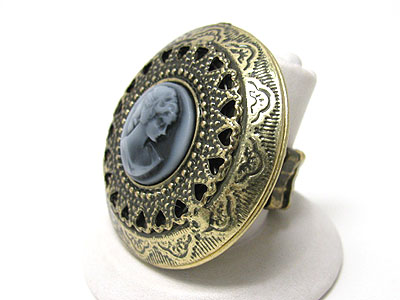 Cameo and metal filigree large round locket stretch ring