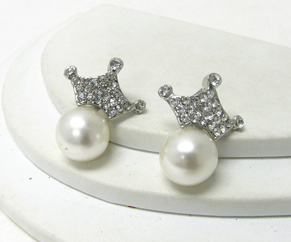 Crystal crown and pearl earring