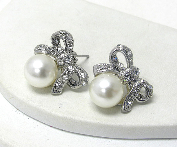 Crystal ribbon and pearl earring