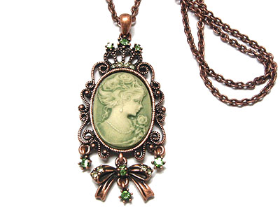 Cameo and crystal filigree necklace