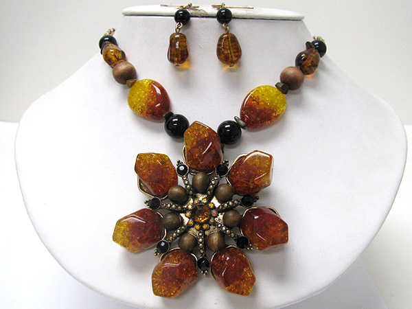 Crystal stone woods mixed chunky flower medallion necklace earring set