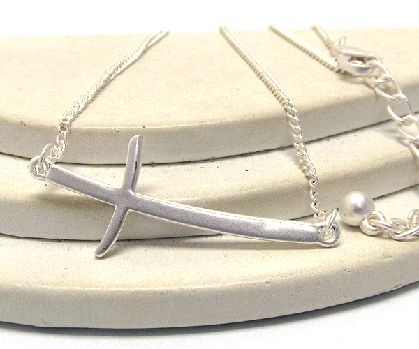 Plane curved cross drop chain necklace 