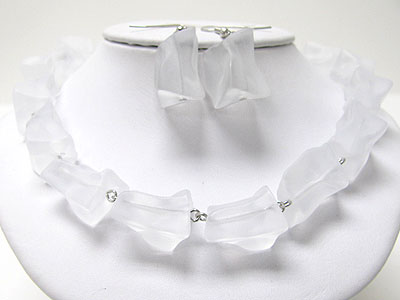 Acrylic ice cube nugget link necklace set