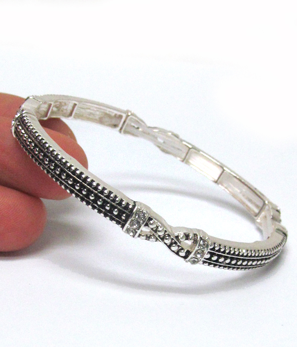 Textured metal stackable stretch bracelet