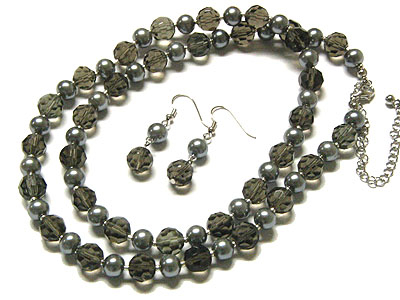 Pearl and glass beads long necklace and earring set