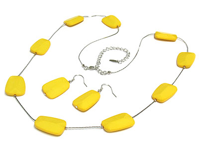 Spring tone facet acrylic necklace and earring set