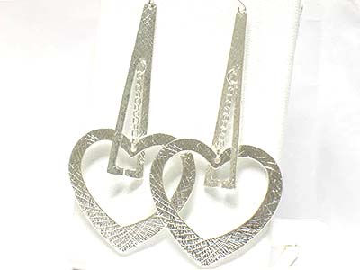 Heart disk drop metal earring 