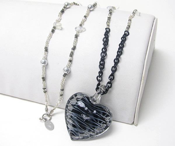 Murano glass puff heart long necklace