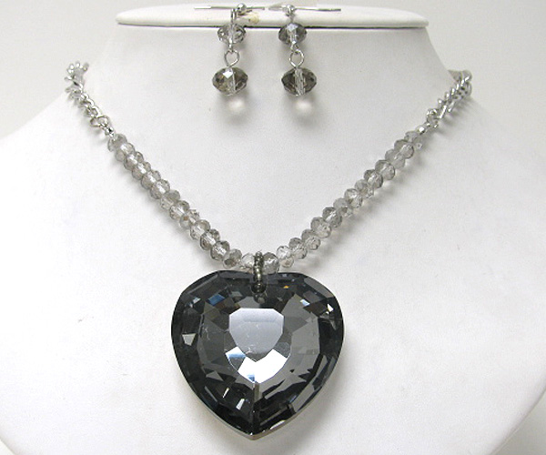 Large facet heart glass pendant necklace earring set