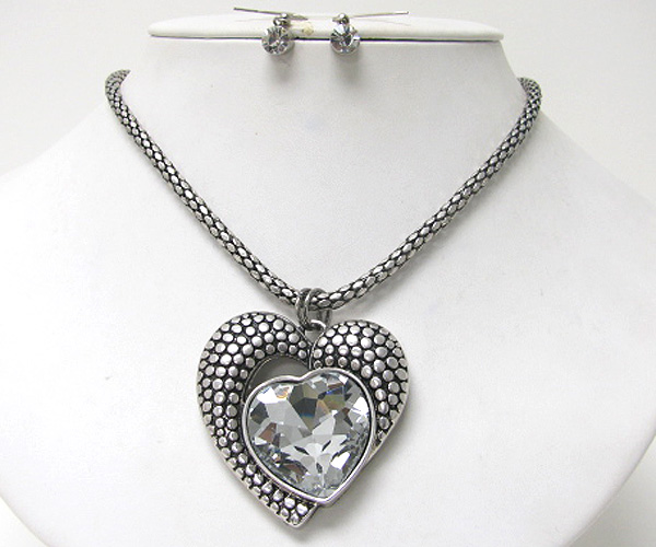 Facet glass center heart pendant necklace earring set