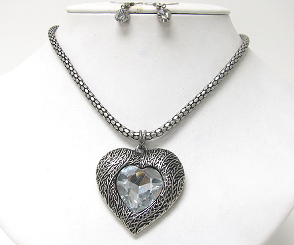 Facet glass center heart pendant necklace earring set